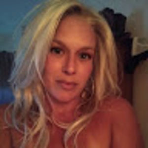 Meet your Posher, Lola